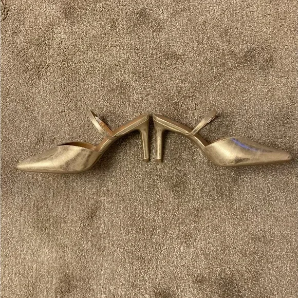 Dolce Vita Elley Gold Heels Pointed Toe. Slip On Size 8.5 M 3.5in heel NWOT - Picture 9 of 9